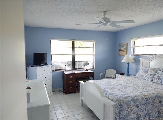 property at 5211 SE Sea Island Way