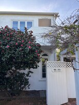 702 Cedar St, Unit 702 Cedar in Santa Monica, CA - Building Photo