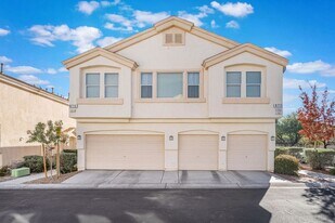 8715 Tomnitz Ave in Las Vegas, NV - Building Photo