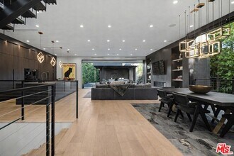 418 N Sweetzer Ave in West Hollywood, CA - Building Photo - Building Photo