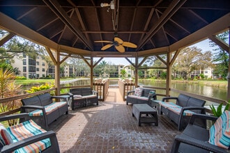 305 30th Ave W, Unit A207 in Bradenton, FL - Building Photo - Building Photo