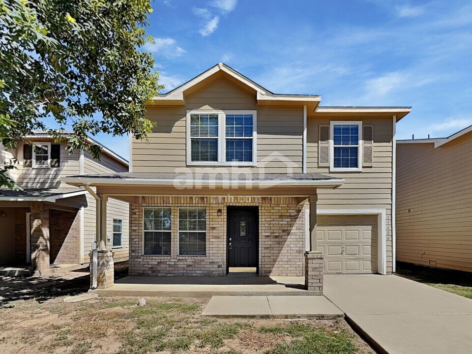 13426 Purdue Vly in San Antonio, TX - Building Photo