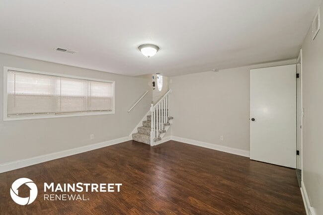 4803 NW Woody Creek Ln in Kansas City, MO - Building Photo - Building Photo