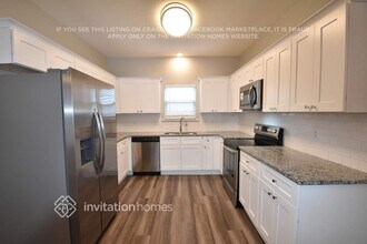 737 Continental Dr in Concord, NC - Building Photo - Building Photo