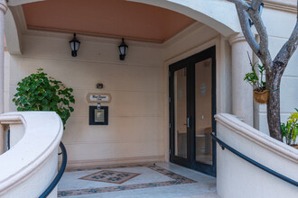 Venice in Coral Gables, FL - Building Photo - Building Photo