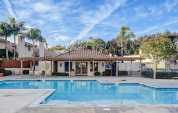 3691 Caminito Cielo Del Mar in San Diego, CA - Building Photo - Building Photo