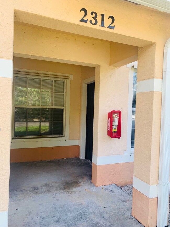 2312 57th Cir in Vero Beach, FL - Building Photo - Building Photo