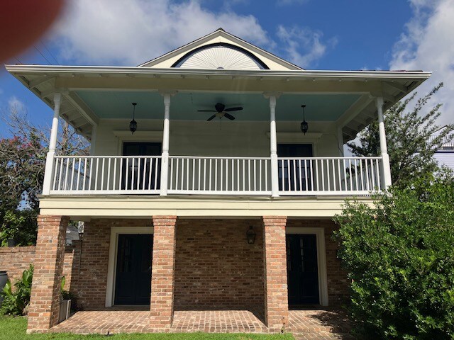 1302 Soniat St in New Orleans, LA - Building Photo