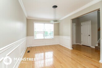 2116 Camille Dr in Nashville, TN - Foto de edificio - Building Photo