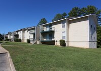 The Raintree Apartments in Birmingham, AL - Building Photo - Building Photo