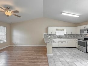 1555 Sprucewood Trail in Tallahassee, FL - Building Photo - Building Photo