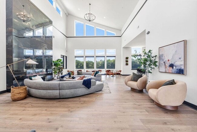 Blackwell Living in Lee's Summit, MO - Building Photo - Building Photo