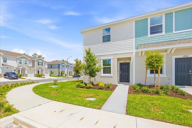 property at 2840 Skyline Lp