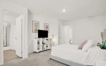 2766 Atomic Tangerine Way, Unit 1 in Las Vegas, NV - Building Photo - Building Photo