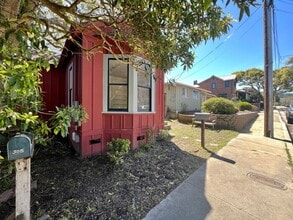 307 5th St in Pacific Grove, CA - Building Photo - Building Photo