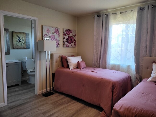 7358 Springman St in Sacramento, CA - Building Photo - Building Photo