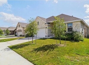 420 Blue Oak Blvd in San Marcos, TX - Building Photo - Building Photo
