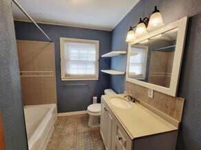 2003 16th St in Lubbock, TX - Building Photo - Building Photo