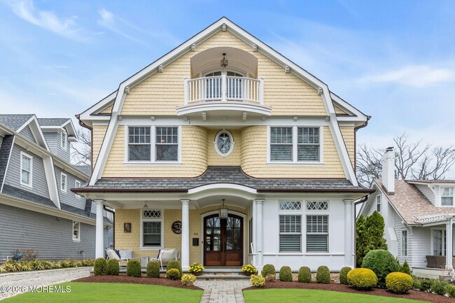 property at 218 Worthington Ave