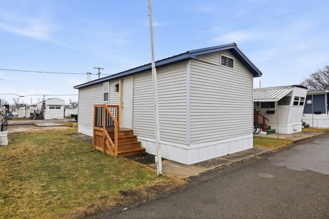 property at 22600 Middlebelt Rd