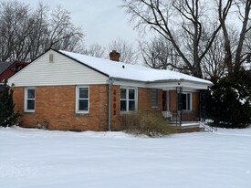 6602 Michigan Rd in Indianapolis, IN - Building Photo