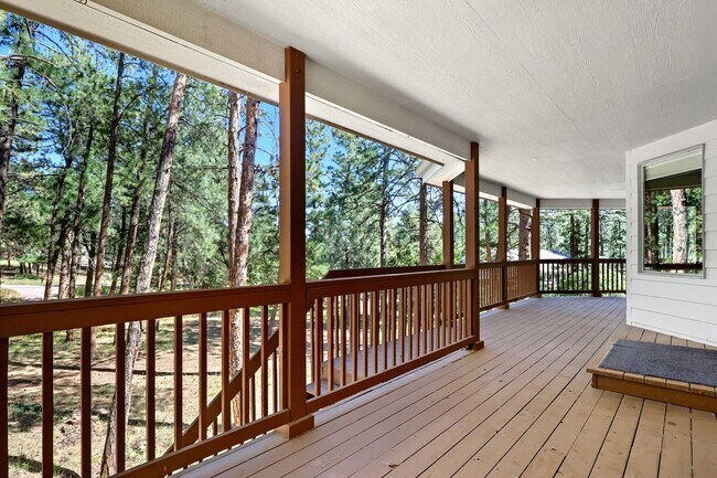 4156 Red Rock Dr in Larkspur, CO - Building Photo - Building Photo