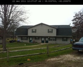 19 Hawthorne Ln in Bidwell, OH - Building Photo - Building Photo