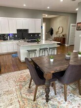 618 Dawson St in San Antonio, TX - Building Photo - Building Photo