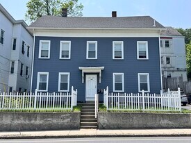 286 Kimball St in Fitchburg, MA - Building Photo