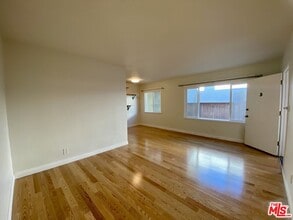 722 Westbourne Dr in West Hollywood, CA - Building Photo - Building Photo