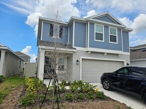 2201 Aquifer Ln in Davenport, FL - Building Photo - Building Photo