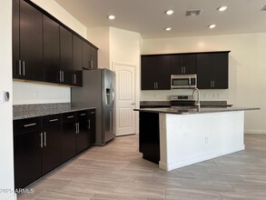 1031 E Tekoa Ave in Gilbert, AZ - Building Photo - Building Photo