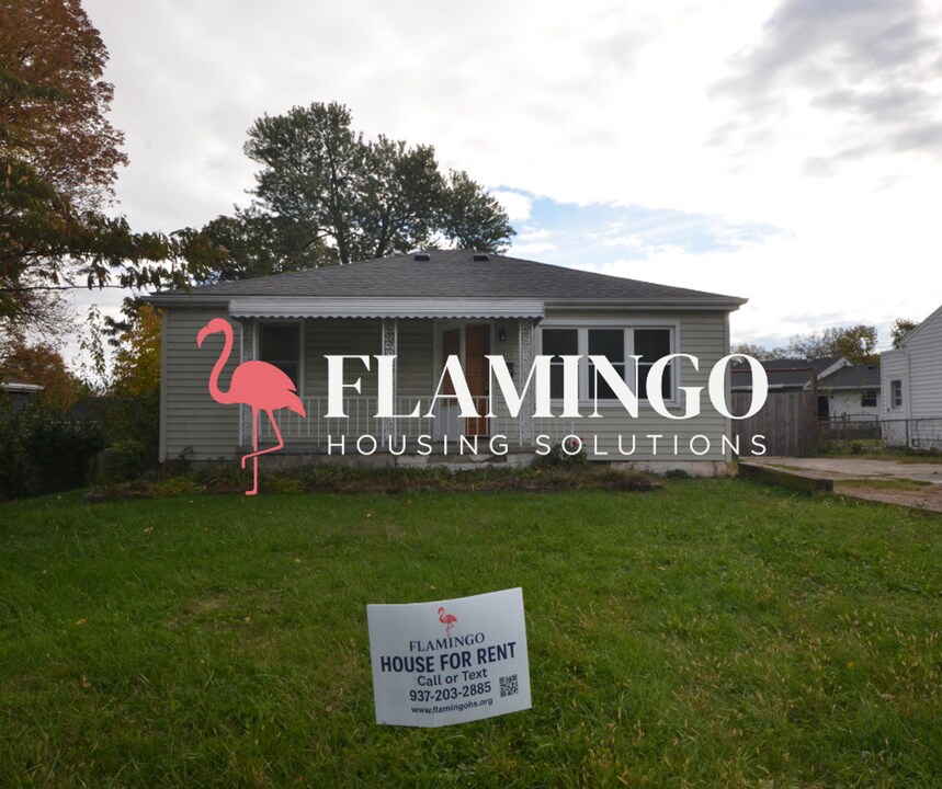 146 Mertland Ave in Dayton, OH - Building Photo
