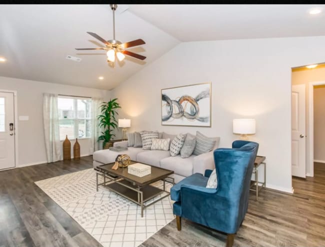 property at 7121 Woodsgate Cv