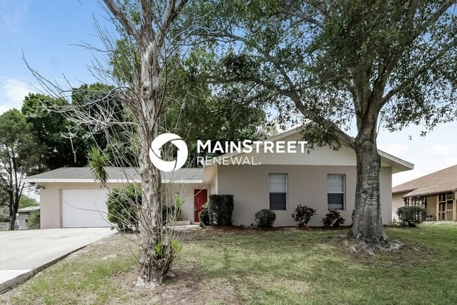 property at 516 Bounty Ave NE