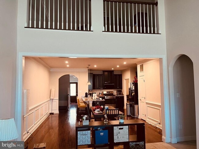 property at 517 Cliff Ln