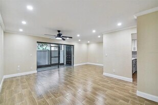 4769 Puritan Cir in Tampa, FL - Building Photo