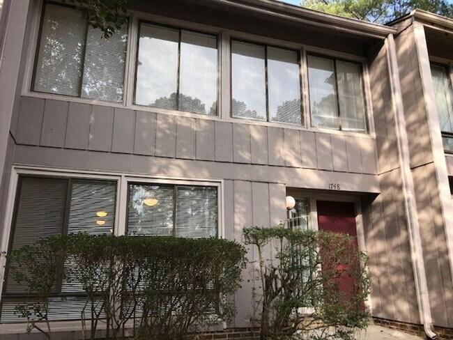 1748 Quail Ridge Rd in Raleigh, NC - Building Photo - Building Photo
