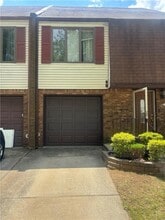 24 Von Braun Ave in Staten Island, NY - Building Photo - Building Photo