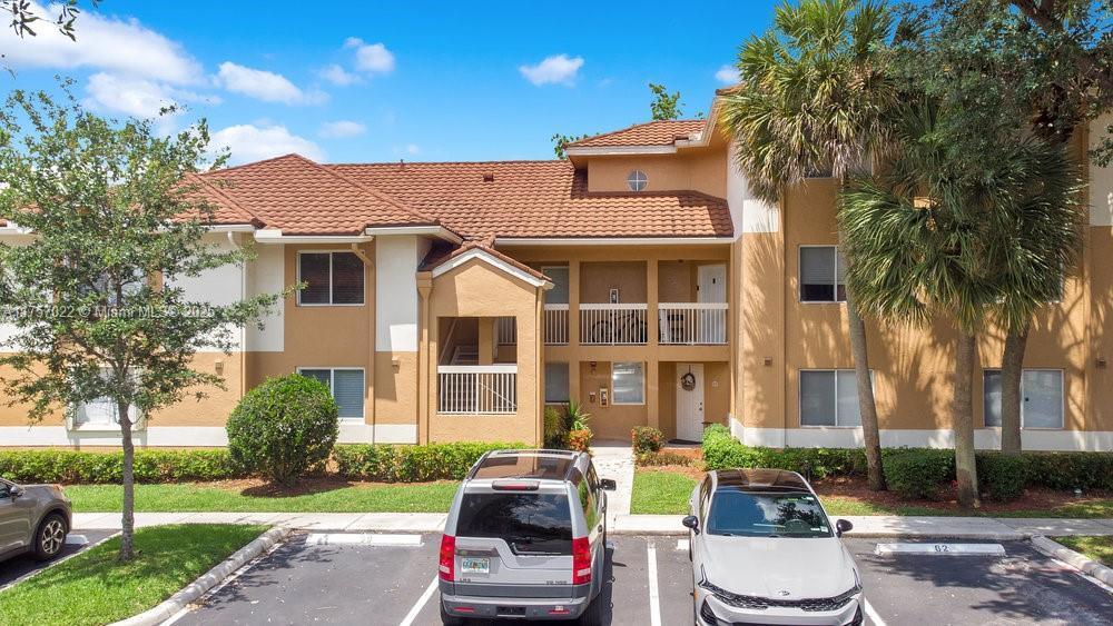 802 NW 92nd Ave, Unit 1800 in Plantation, FL - Building Photo