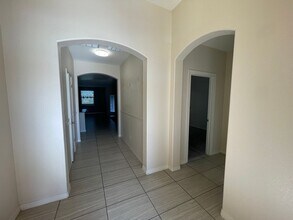 101 S Manzanita Dr in El Paso, TX - Building Photo - Building Photo