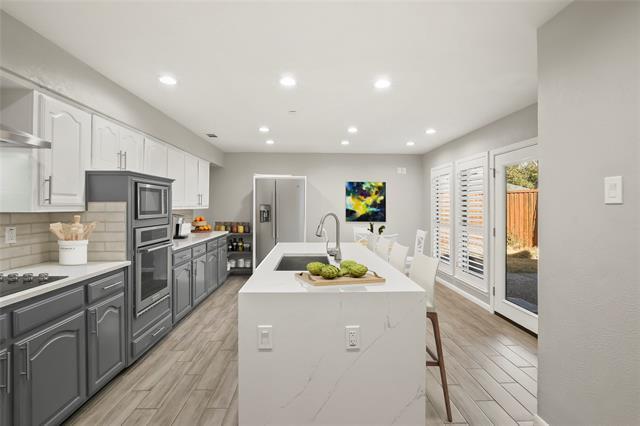 property at 6019 Yellow Rock Trail
