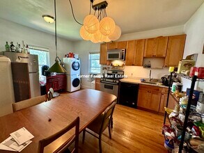 100 Summer St, Unit 3 in Boston, MA - Building Photo - Building Photo