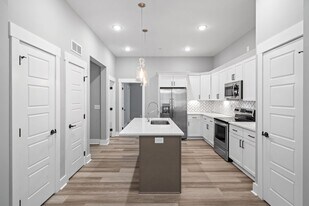 428 Centre St in Pleasant View, TN - Building Photo