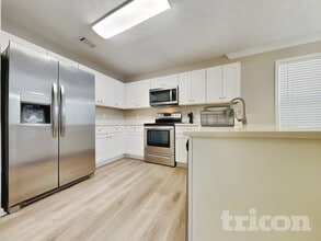 25 Dews Trail in Covington, GA - Foto de edificio - Building Photo