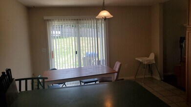 1703 Spiros Dr in Columbia, MO - Building Photo - Building Photo