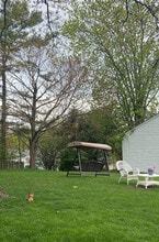 5300 Harmony Ln in Willoughby, OH - Foto de edificio - Building Photo