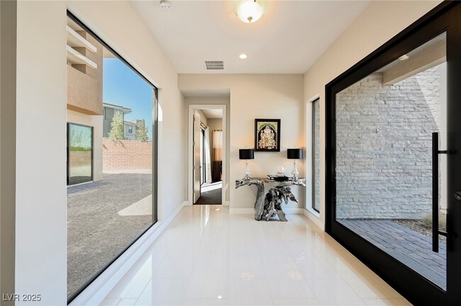 property at 19 Garden Rain Dr