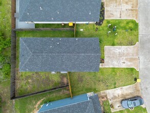 17038 Marie Vlg Dr in Conroe, TX - Building Photo - Building Photo