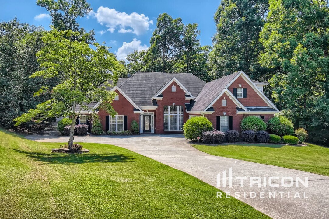 2713 Trellis Ct SW in Conyers, GA - Foto de edificio